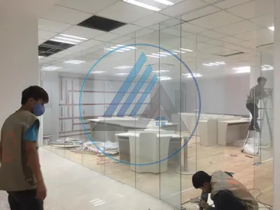 Kính cường lực cho cửa hàng, showroom