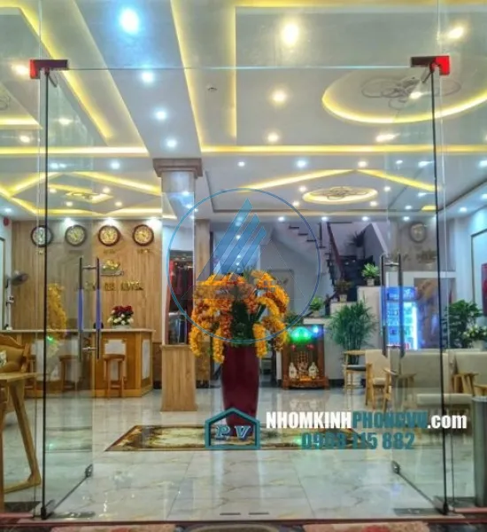 Kính cường lực cho khách sạn - resort